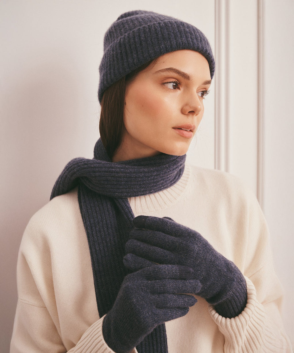 Signature Cashmere Ribbed Beanie