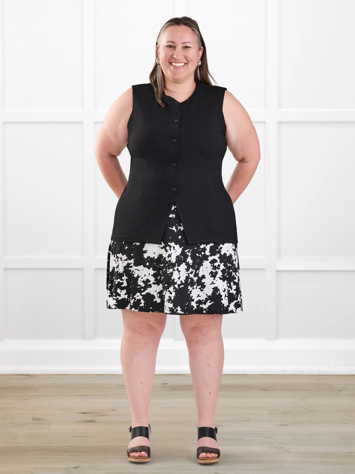 Adina flowy knee-length pocket skort