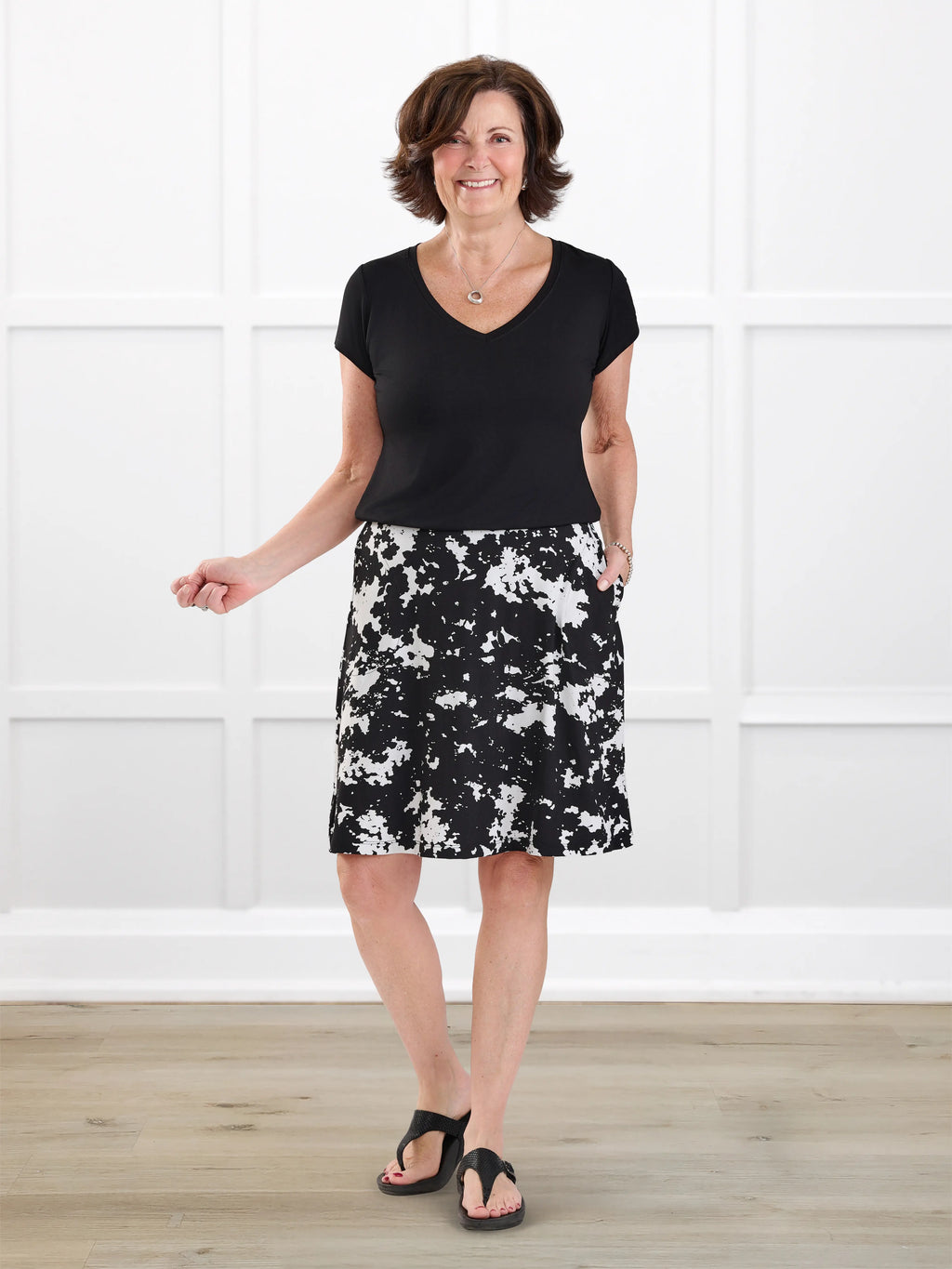 Adina flowy knee-length pocket skort