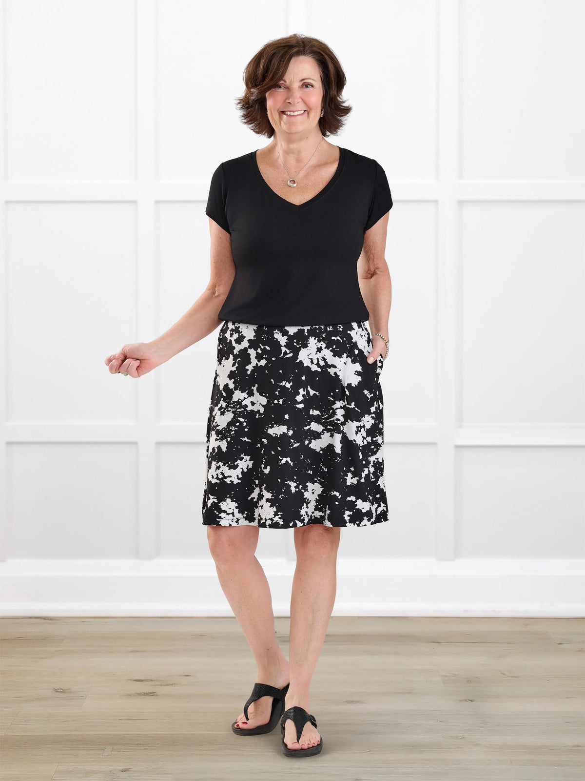 Adina flowy knee-length pocket skort