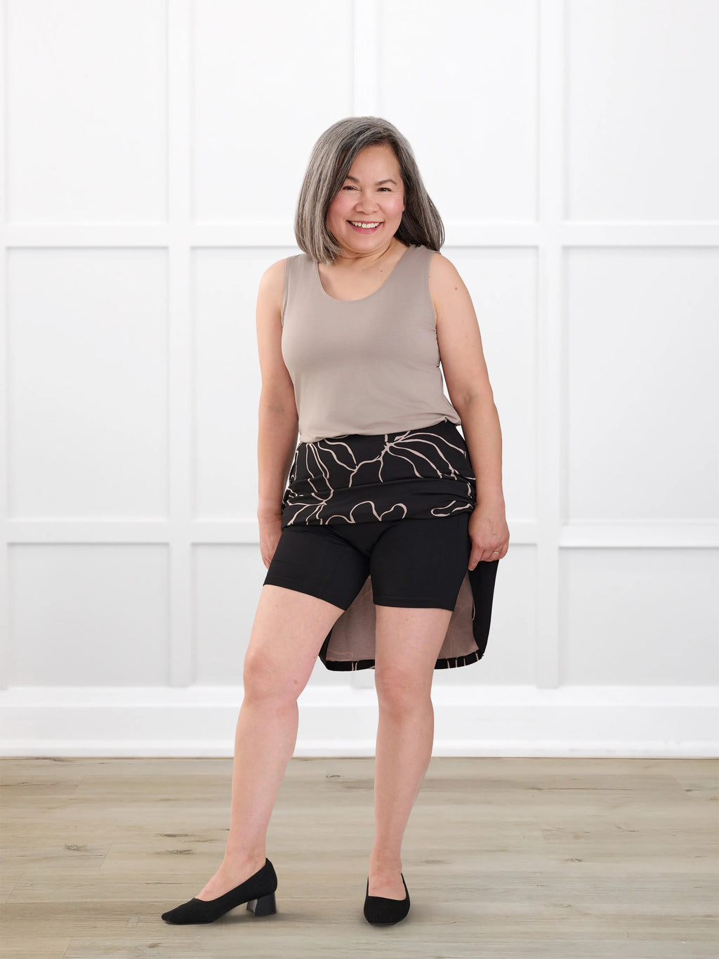 Adina flowy knee-length pocket skort
