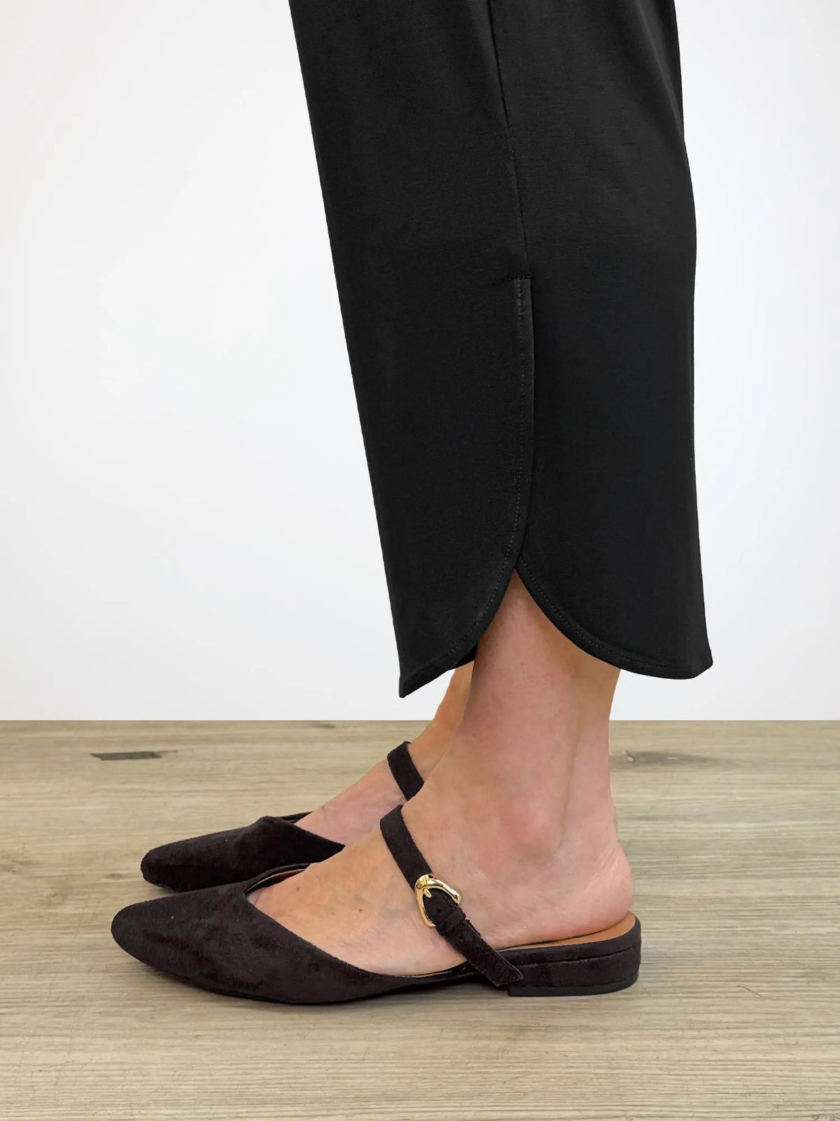 Akira tulip hem capri pant - FINAL SALE