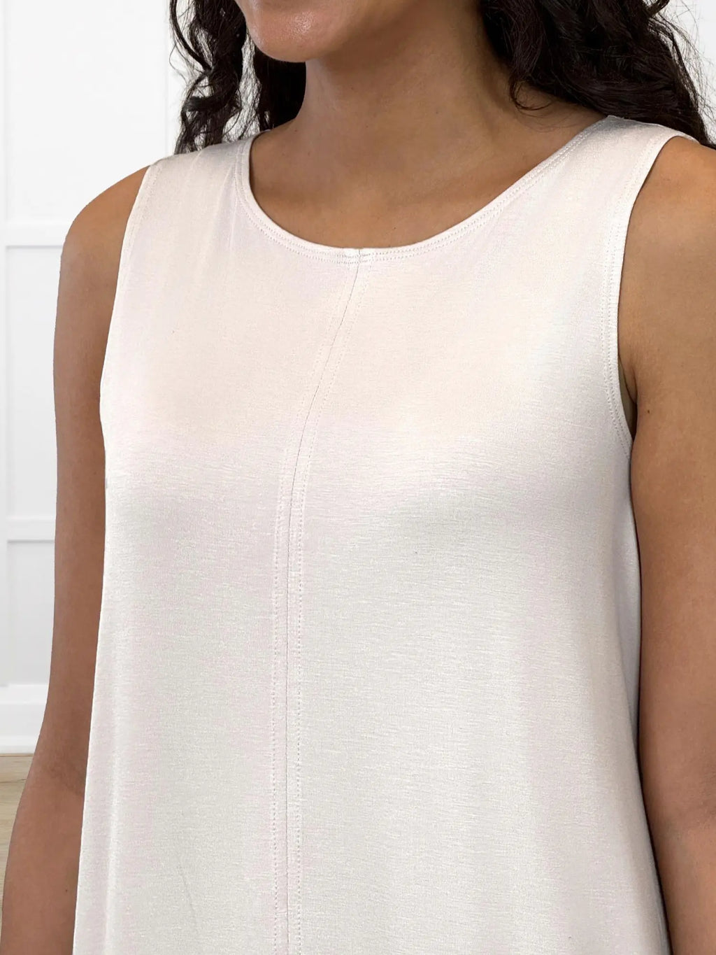 Alaya front-slit sleeveless long tunic