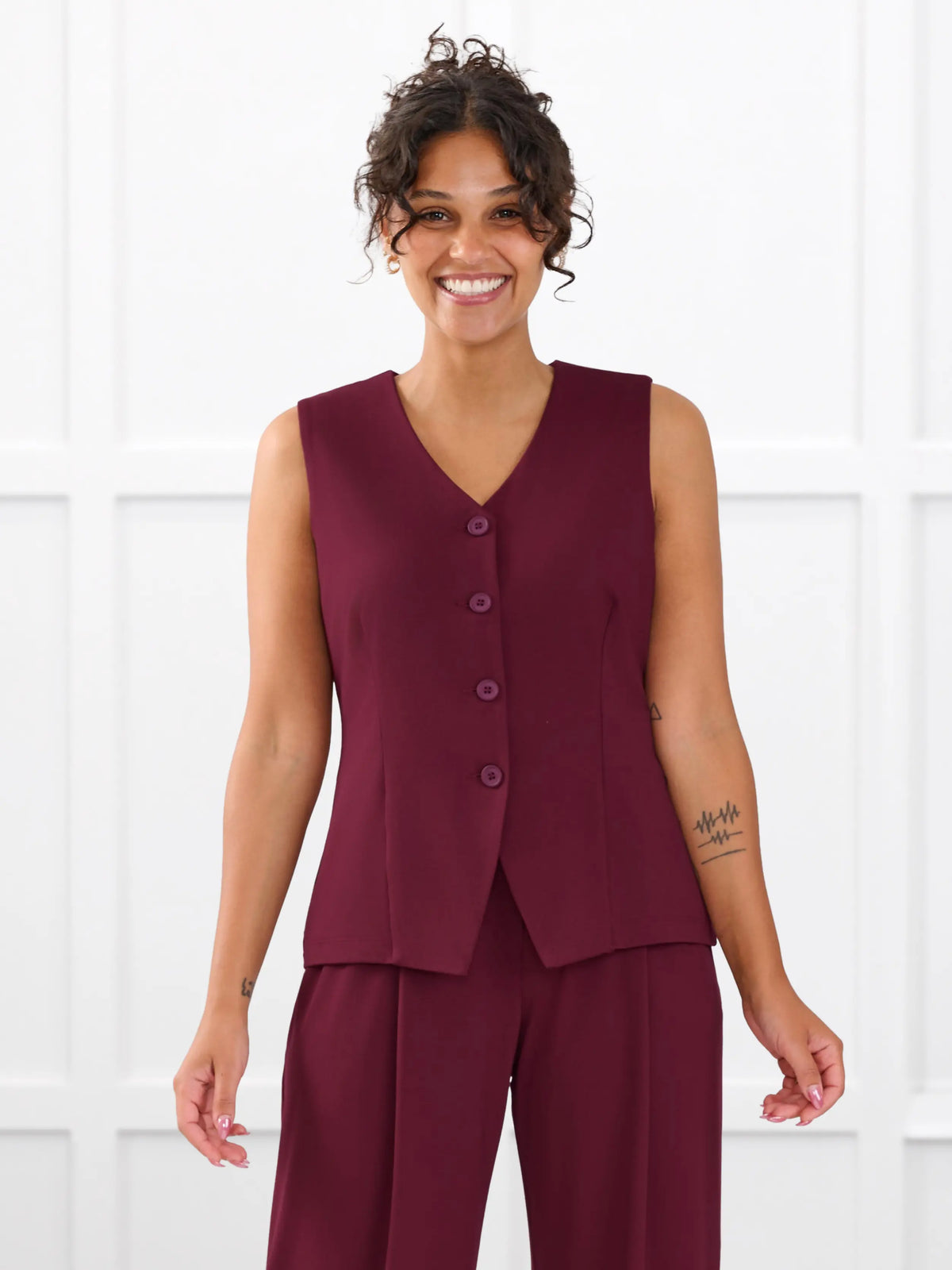 Alba tailored stretchy vest