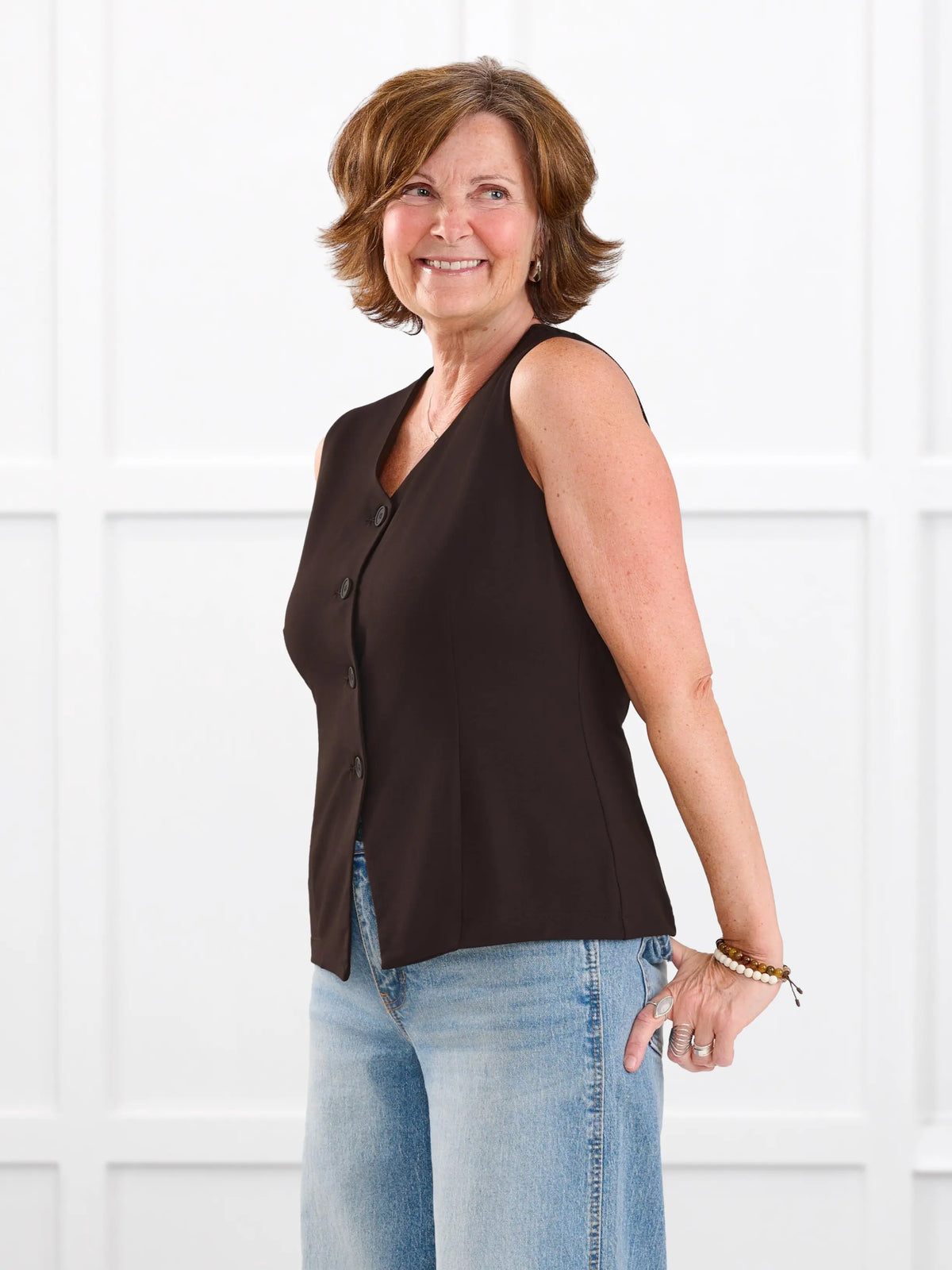 Alba tailored stretchy vest
