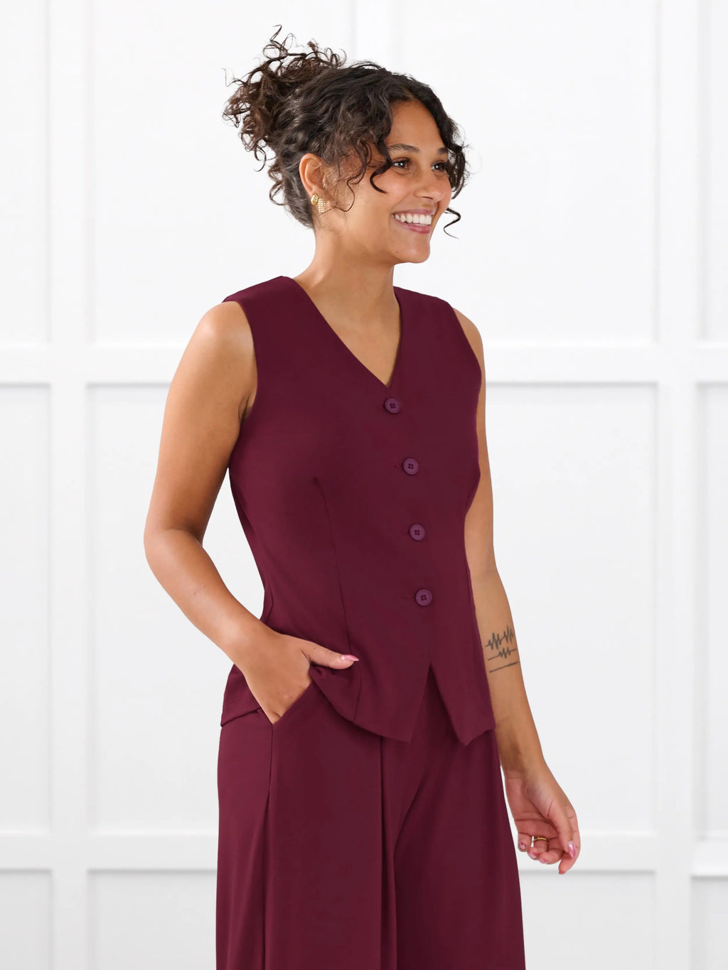 Alba tailored stretchy vest