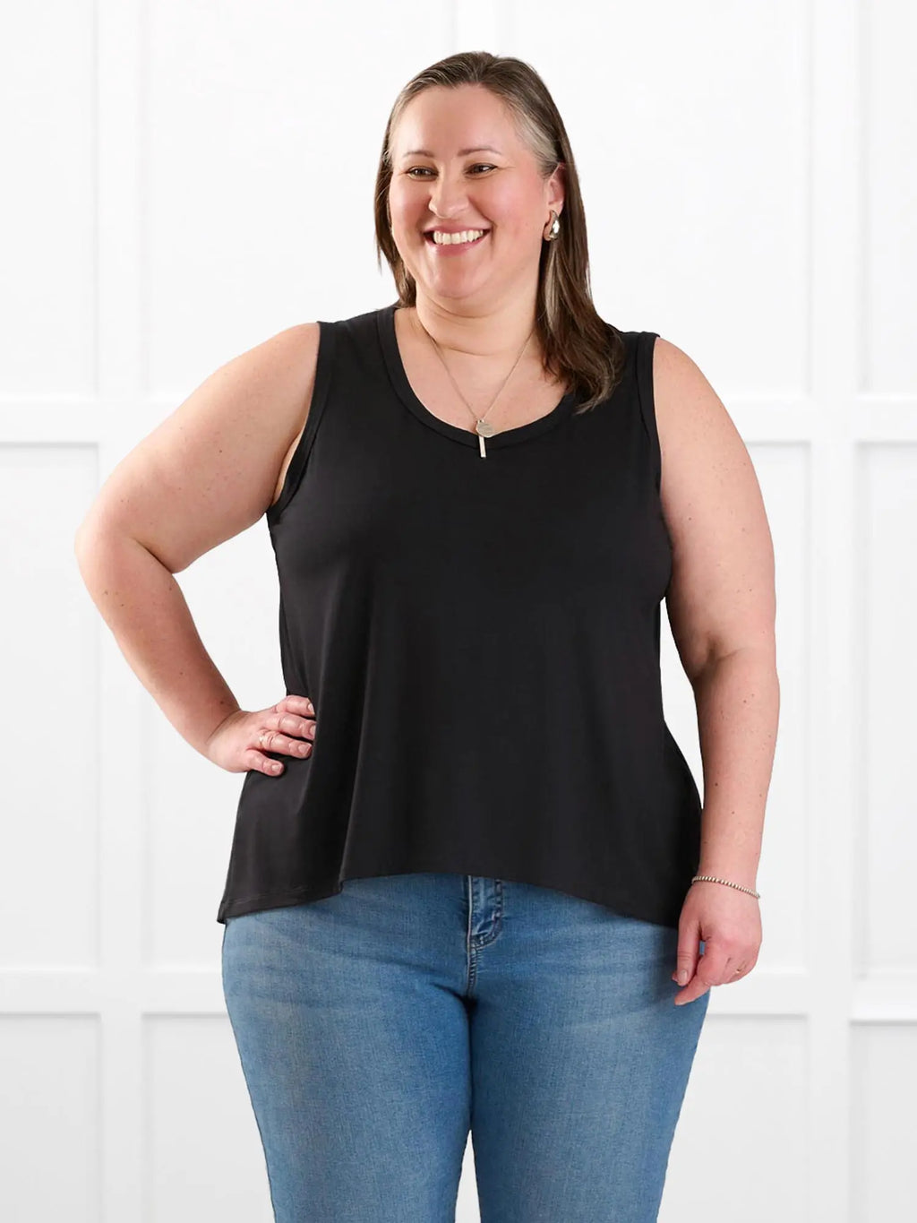 Anjuli flowy scoop neck tank