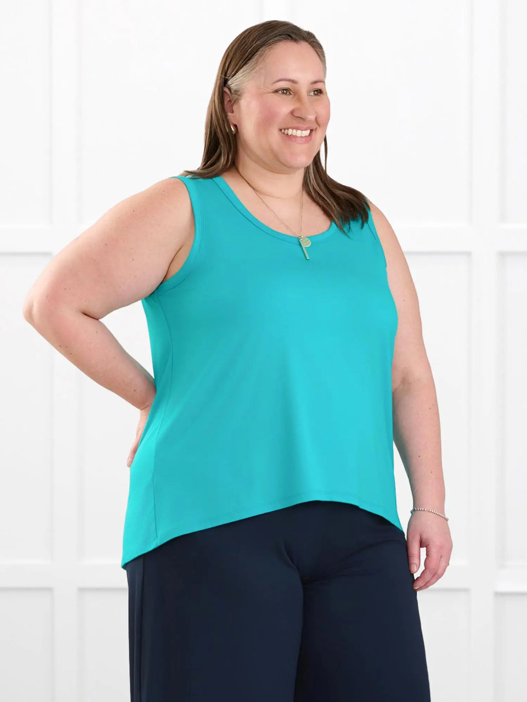 Anjuli flowy scoop neck tank