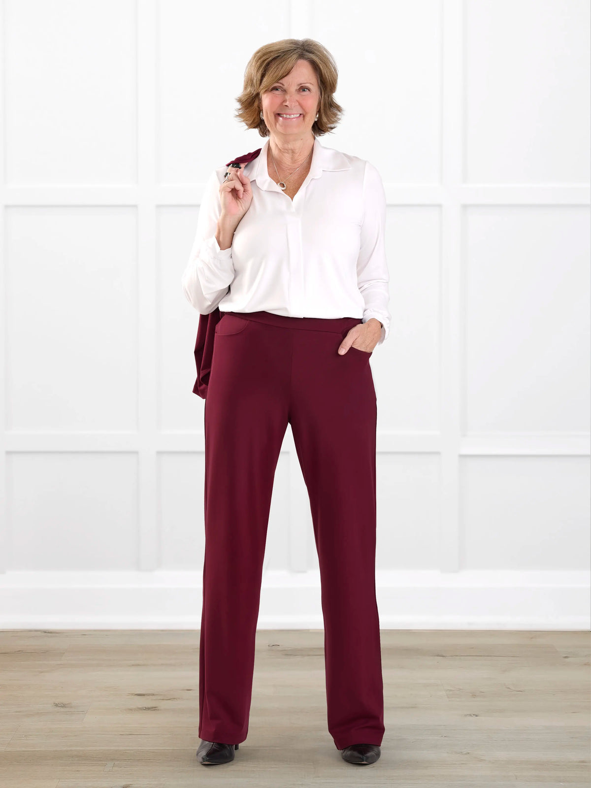 Avalynn mid-rise straight leg pant
