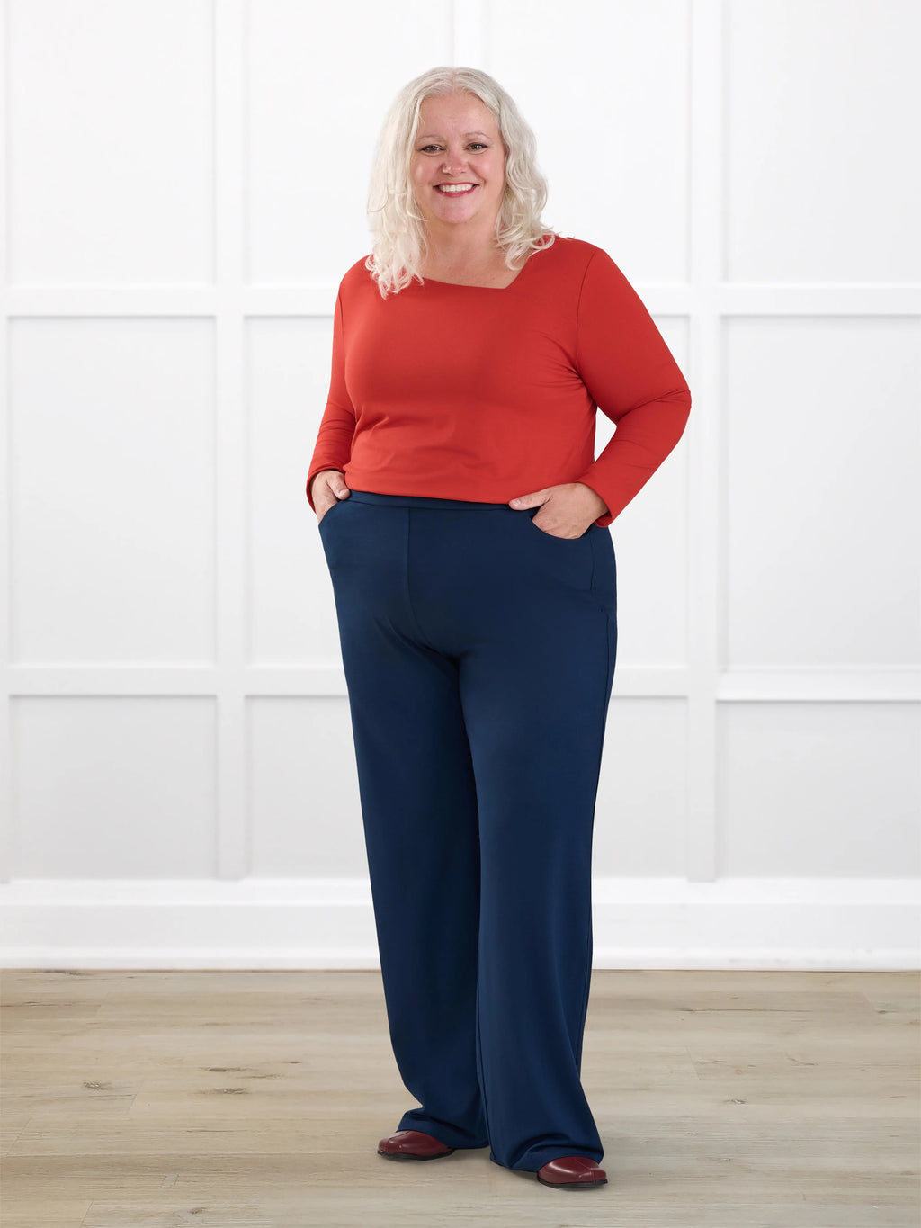 Avalynn mid-rise straight leg pant