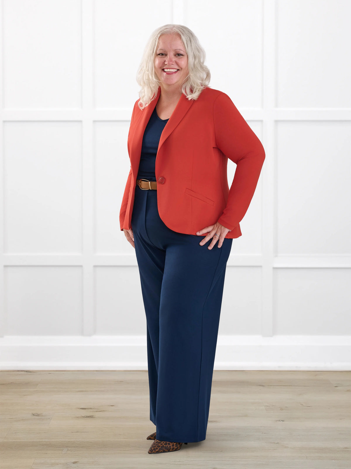 Avalynn mid-rise straight leg pant