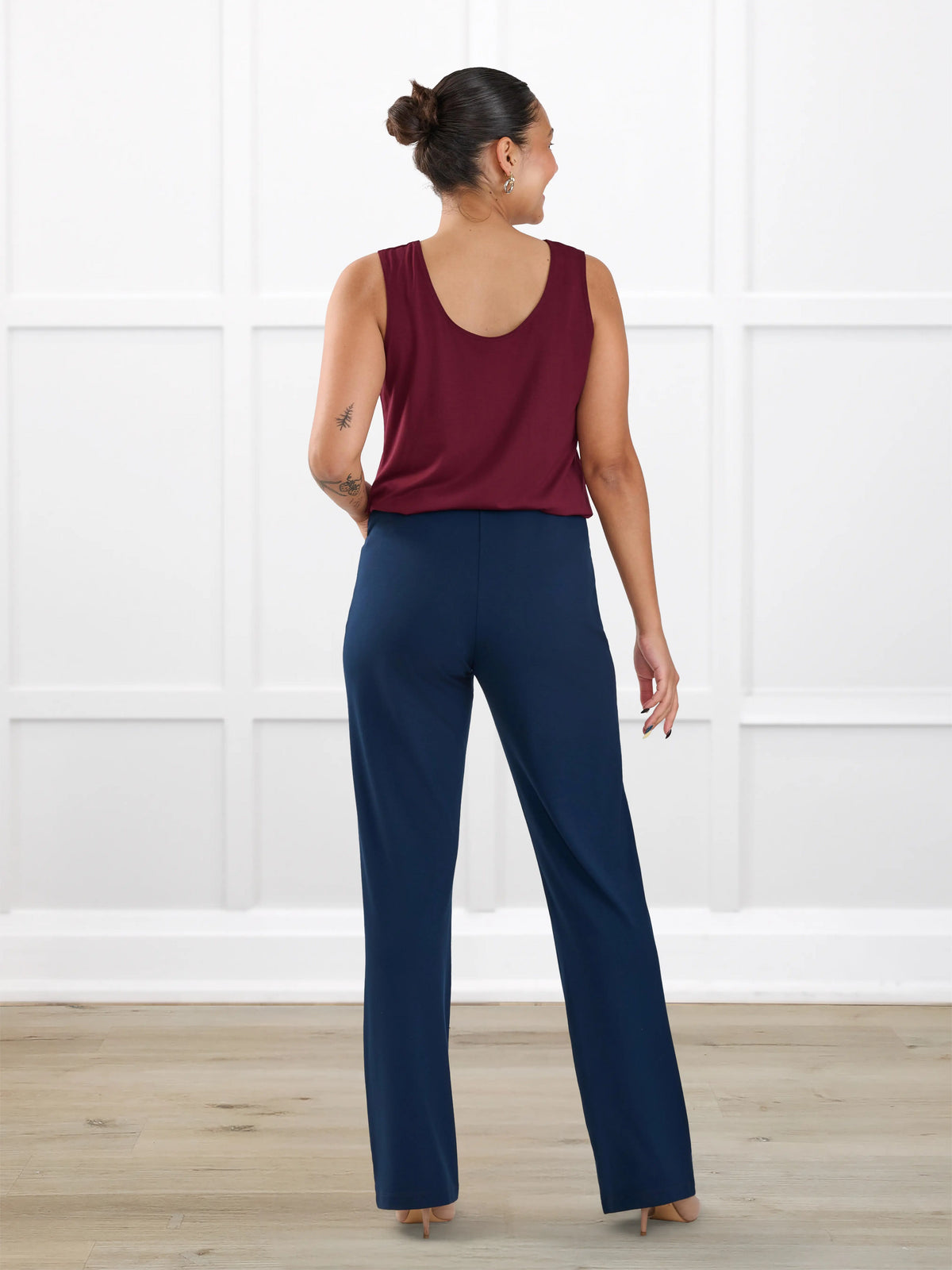 Avalynn mid-rise straight leg pant