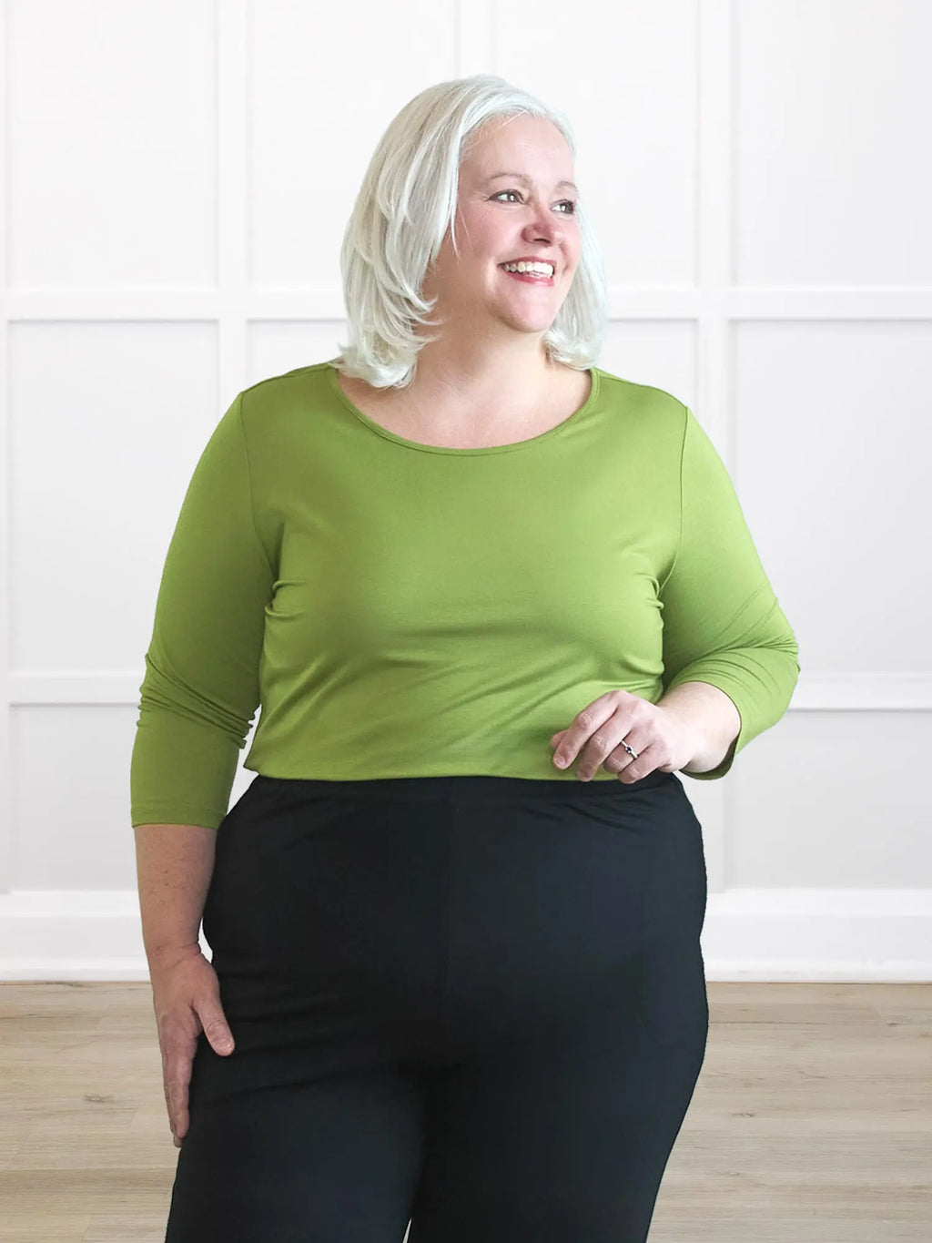 Chris 3/4 sleeve scoop neck top