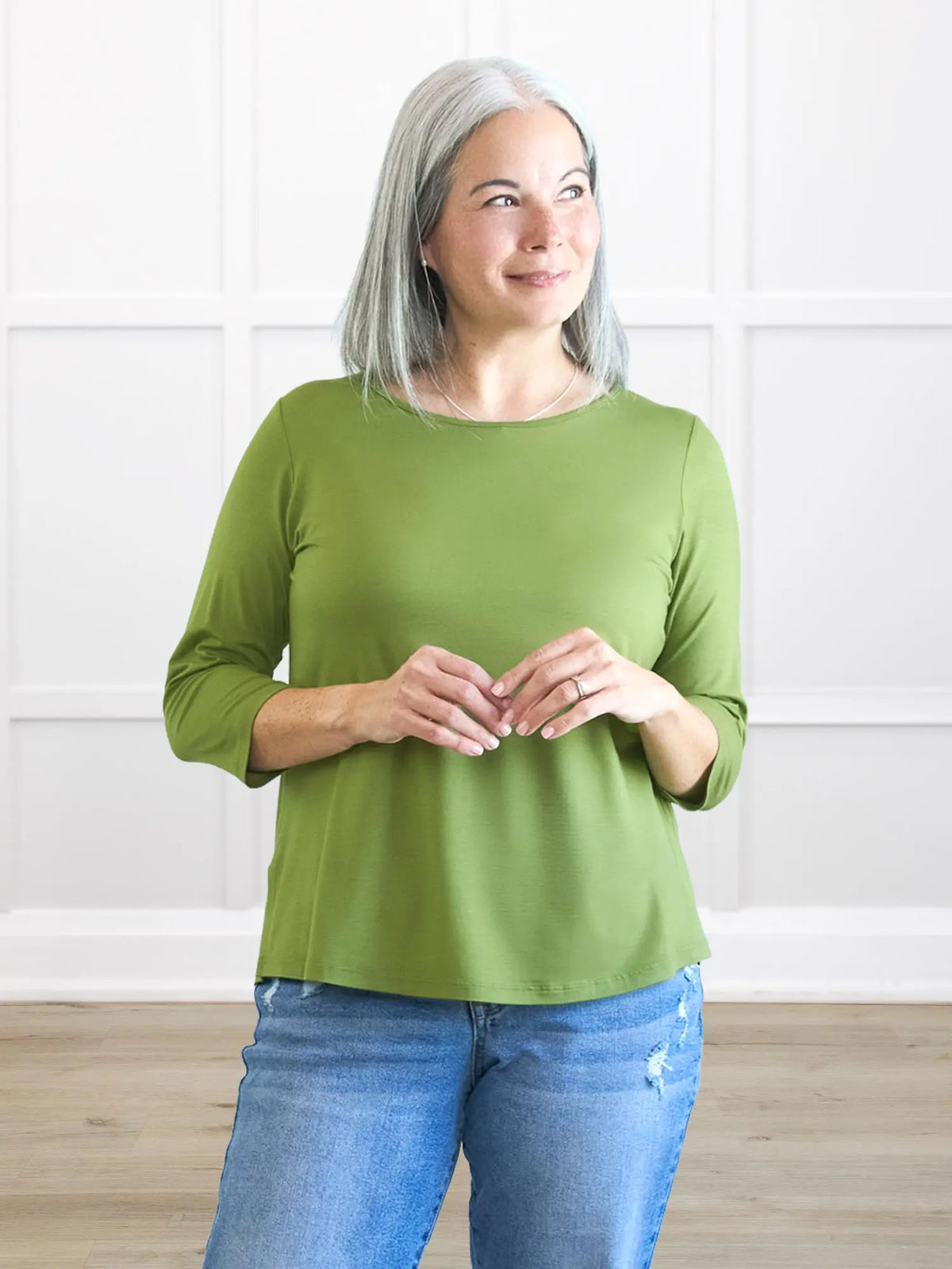 Chris 3/4 sleeve scoop neck top
