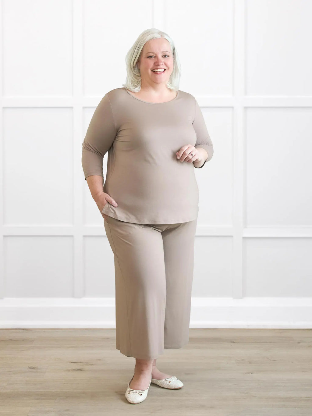Chris 3/4 sleeve scoop neck top