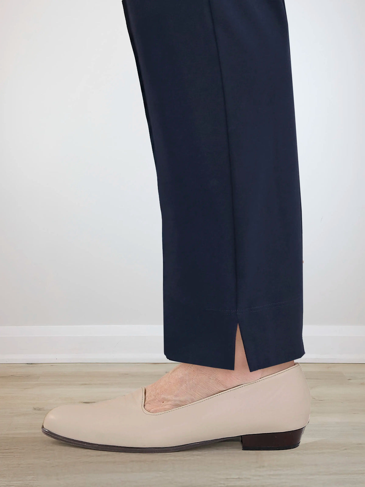 Christal pull-on pintuck ankle pant - FINAL SALE | PLUS